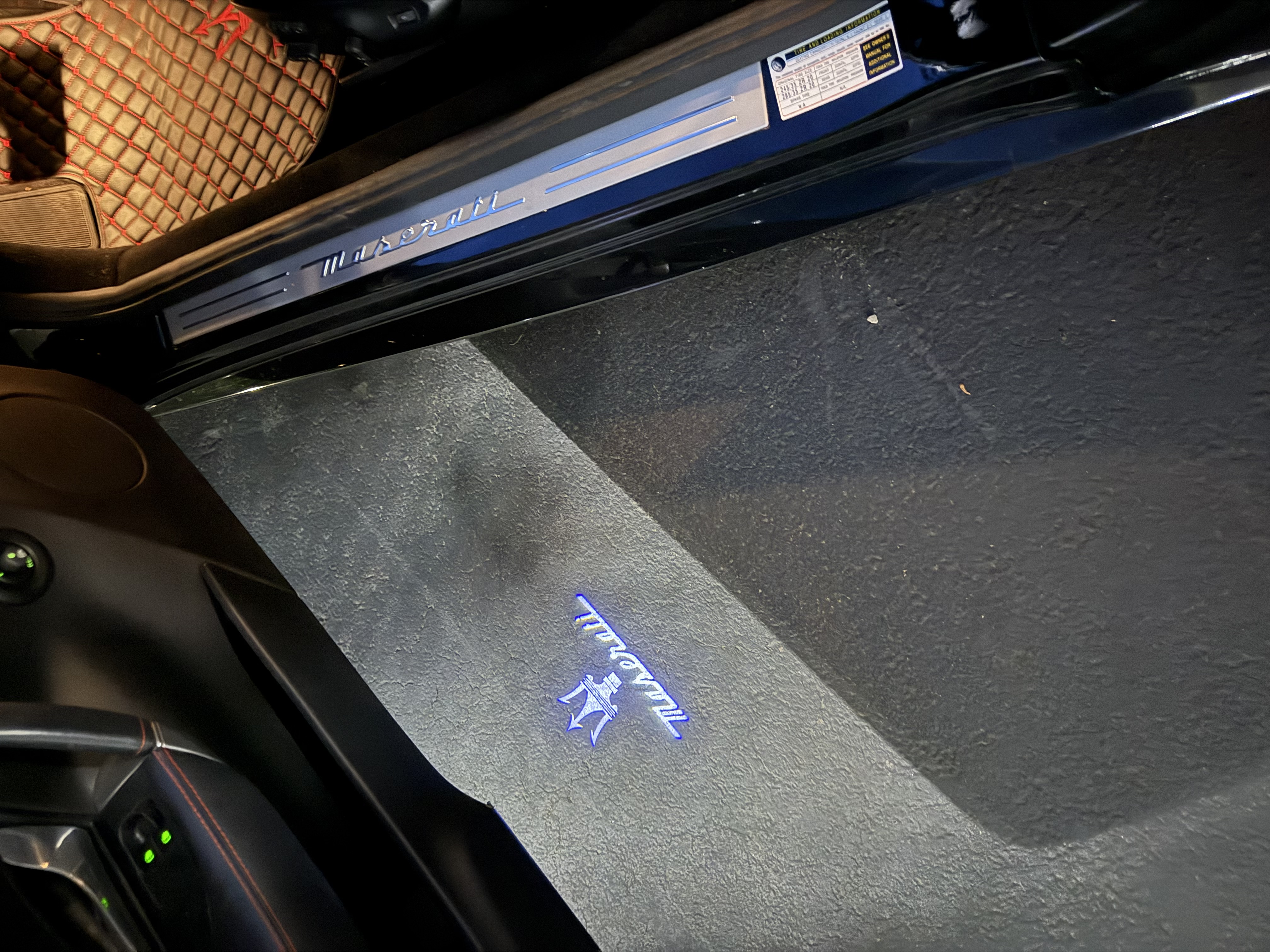 Used 2012 Maserati GranTurismo S RWD image 17