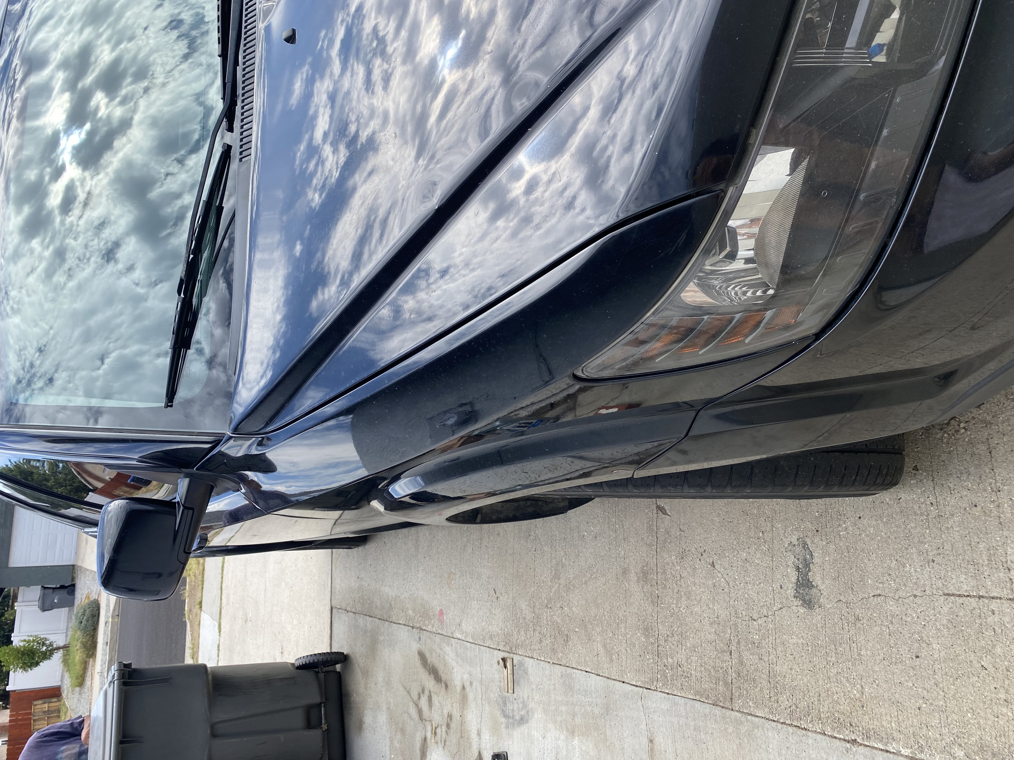 Used 2019 Dodge Journey SE w/ Blacktop Package FWD image 4
