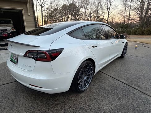 Used 2021 Tesla Model 3 Performance image 8