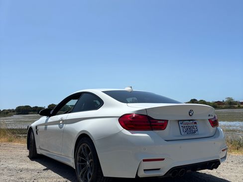 Used 2015 BMW M4 Coupe image 4
