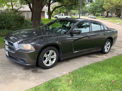 Used 2013 Dodge Charger SE w/ Connectivity Group