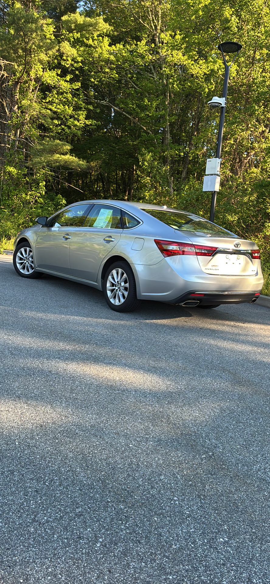 Used 2016 Toyota Avalon XLE FWD image 5