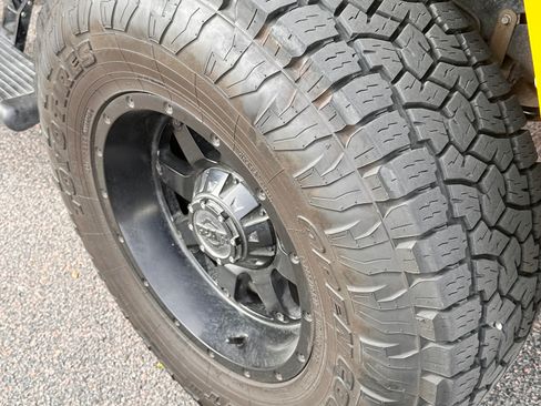 Used 2015 Jeep Wrangler Unlimited Sahara image 24