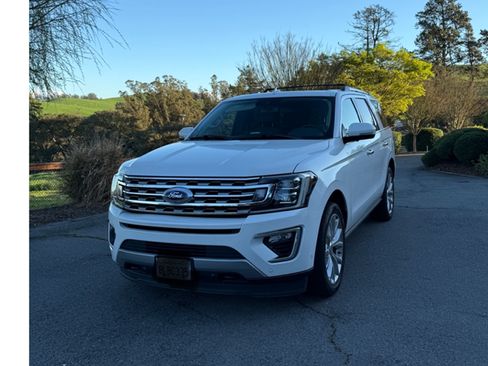 Used 2019 Ford Expedition Limited w/ Equipment Group 302A image 2