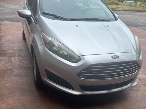 Used 2016 Ford Fiesta S FWD image 1