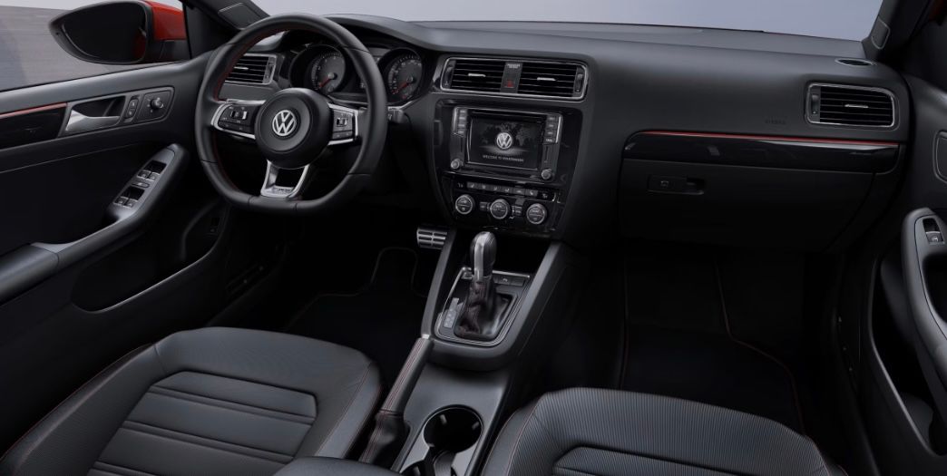 Used 2017 Volkswagen Jetta GLI FWD image 11