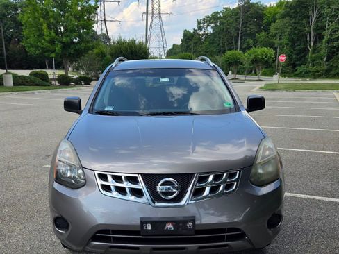 Used 2015 Nissan Rogue S w/ Convenience Package FWD image 2