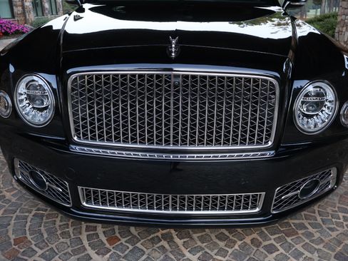 Used 2017 Bentley Mulsanne Sedan 4D image 5