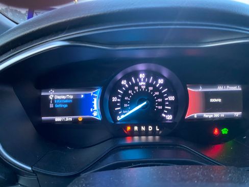 Used 2019 Ford Fusion Energi Titanium FWD image 12