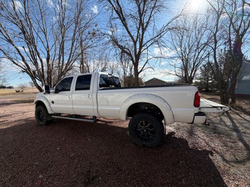 Used 2016 Ford F350 Platinum w/ FX4 Off-Road Package AWD/4WD image 5