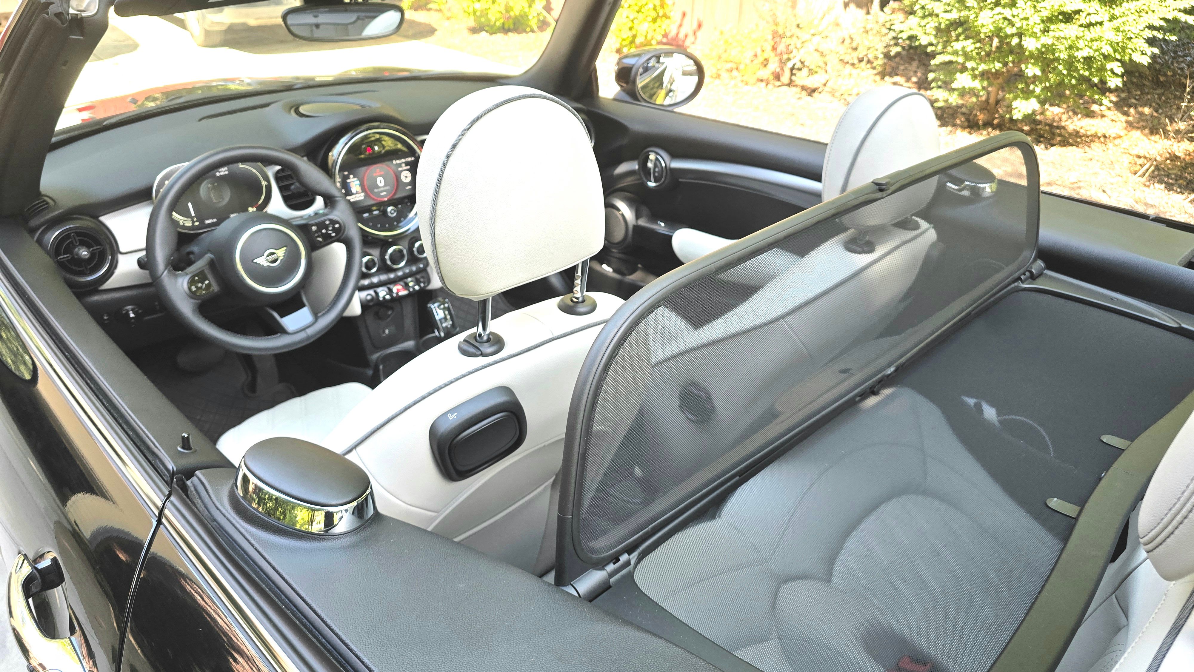 Used 2023 MINI Cooper Convertible w/ Signature Upholstery Package FWD image 8