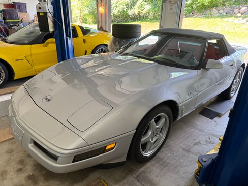 Used 1996 Chevrolet Corvette Convertible image 15