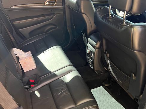 Used 2014 Jeep Grand Cherokee Limited image 13