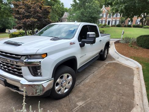Used 2021 Chevrolet Silverado 3500 LTZ image 4
