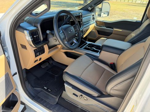 Used 2024 Ford F450 Lariat w/ Lariat Ultimate Package image 23