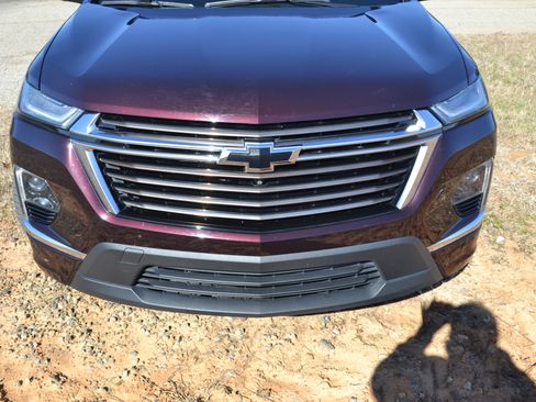 Used 2022 Chevrolet Traverse High Country w/ LPO, Cargo Package image 5