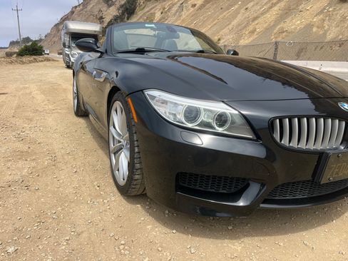 Used 2014 BMW Z4 sDrive35i RWD image 10