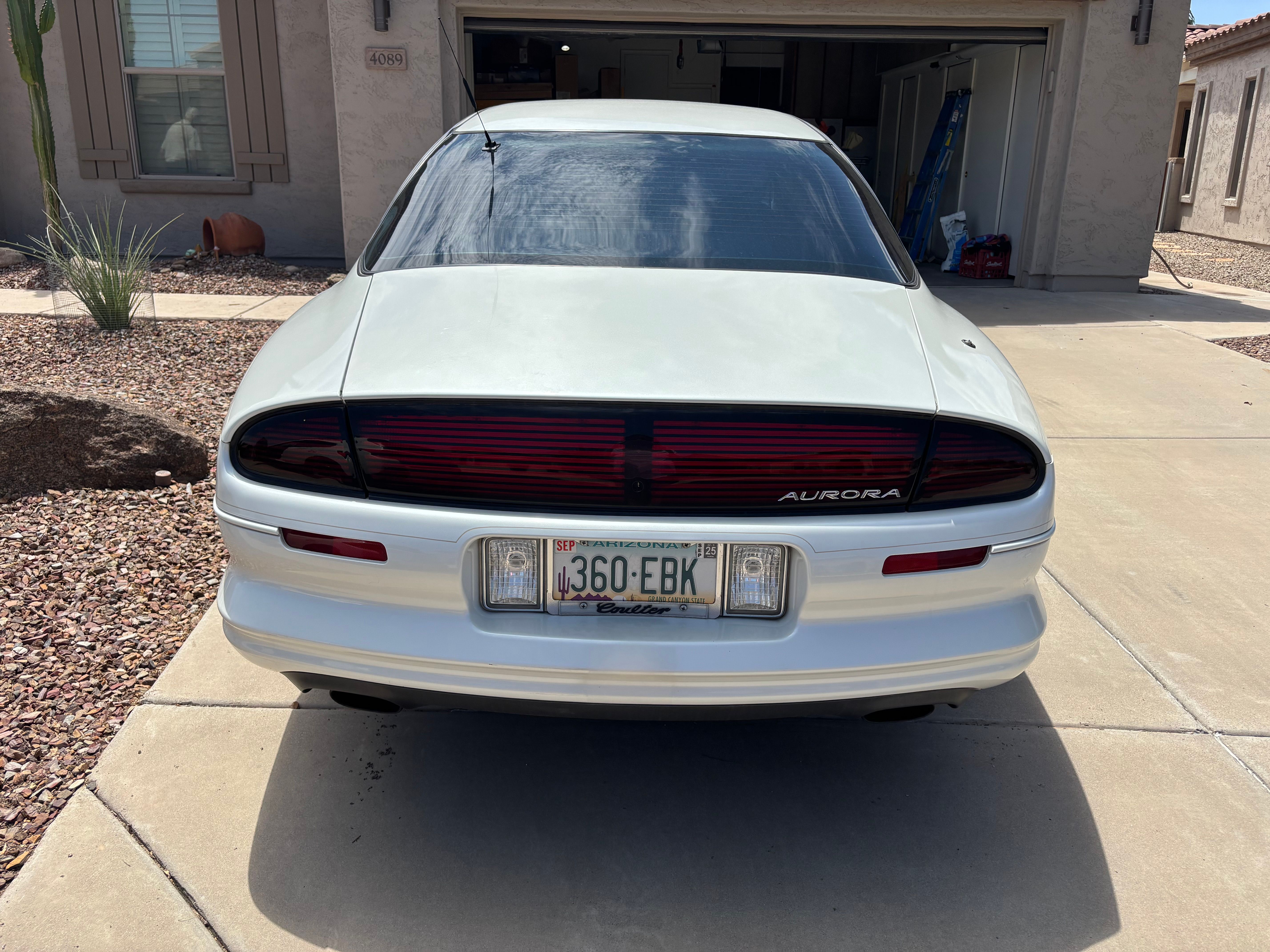 Used 1999 Oldsmobile Aurora FWD image 6