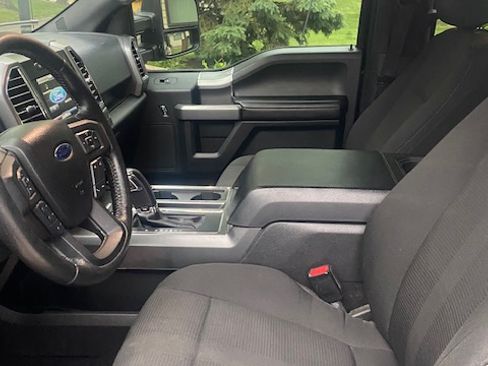 Used 2015 Ford F150 XLT w/ Equipment Group 302A Luxury AWD/4WD image 13