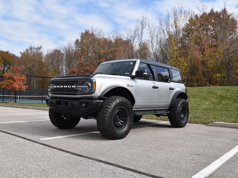 Used 2022 Ford Bronco Badlands image 20