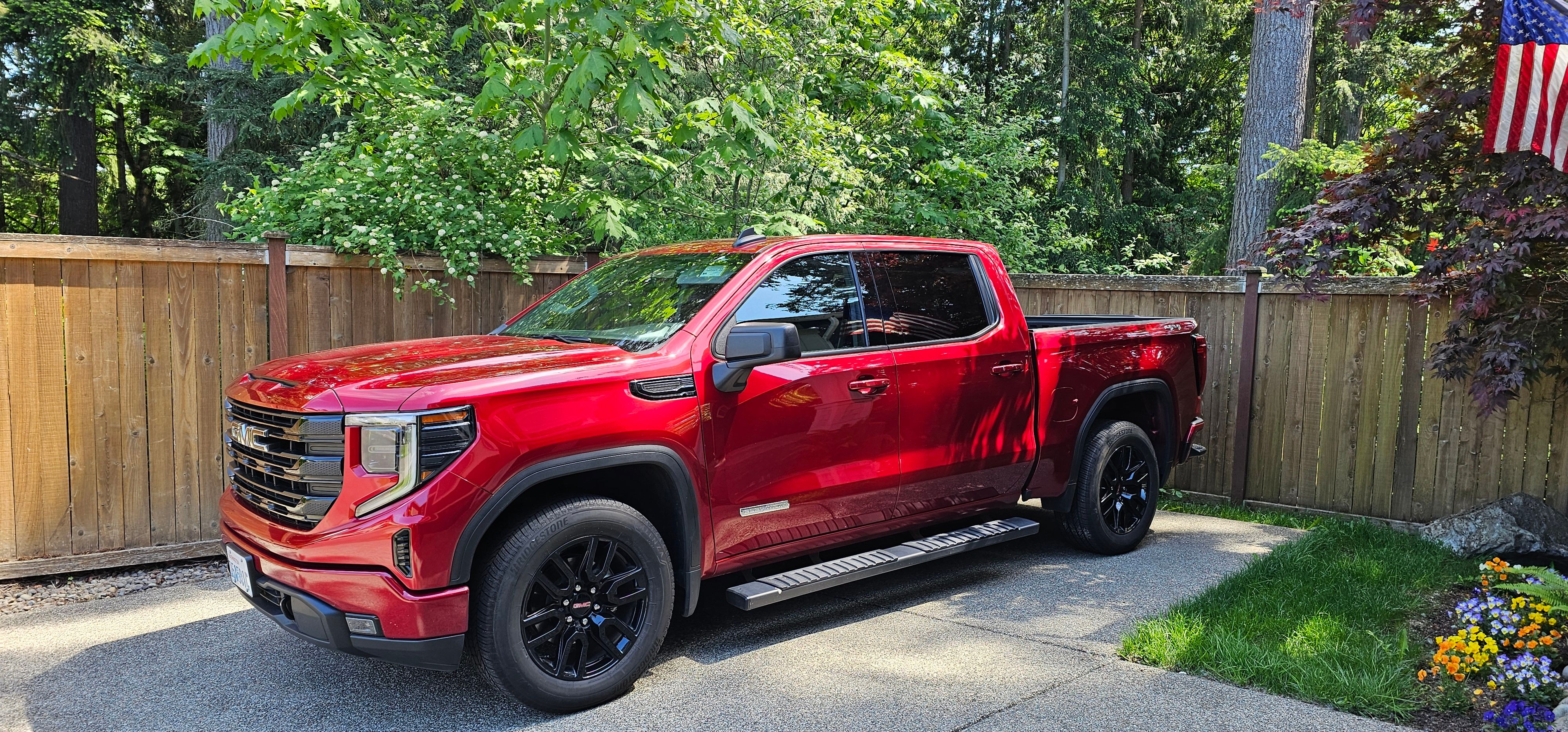 Used 2023 GMC Sierra 1500 Elevation AWD/4WD image 5