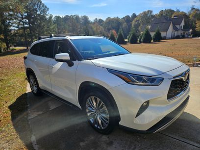 Used 2021 Toyota Highlander Platinum