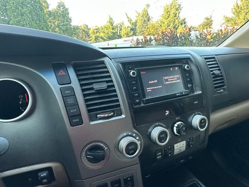 Used 2014 Toyota Sequoia Platinum AWD/4WD image 26