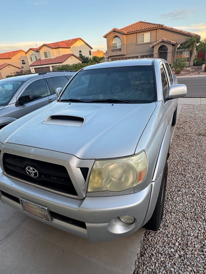Used 2006 Toyota Tacoma PreRunner RWD image 10