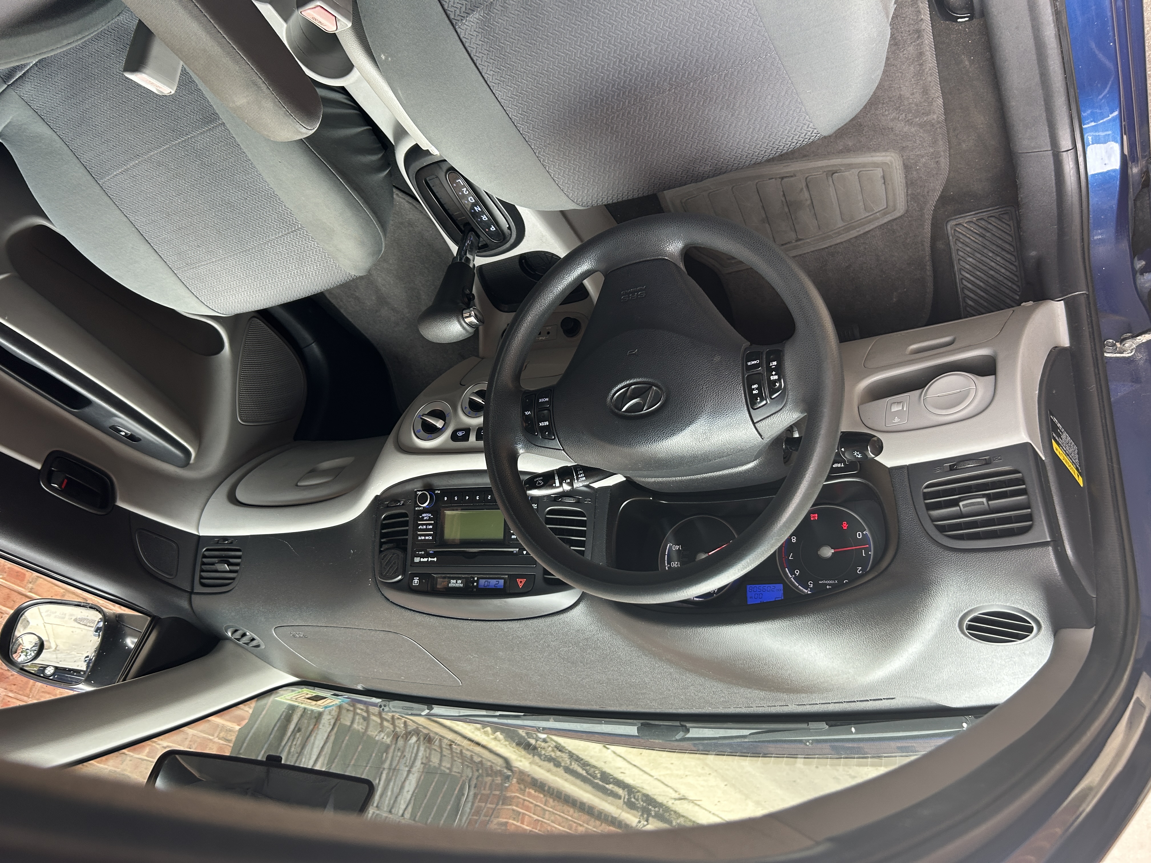 Used 2011 Hyundai Accent GLS w/ Premium Pkg 4 FWD image 6