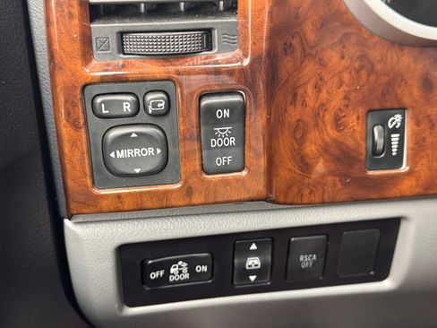 Used 2007 Toyota Tundra Limited image 18