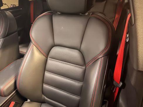 Used 2022 Porsche Macan GTS AWD/4WD image 12