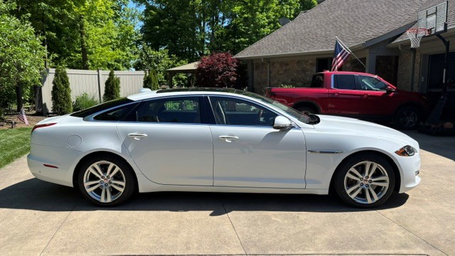 Used 2018 Jaguar XJ L Portfolio AWD/4WD image 4