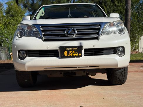 Used 2013 Lexus GX 460 Premium AWD/4WD image 4