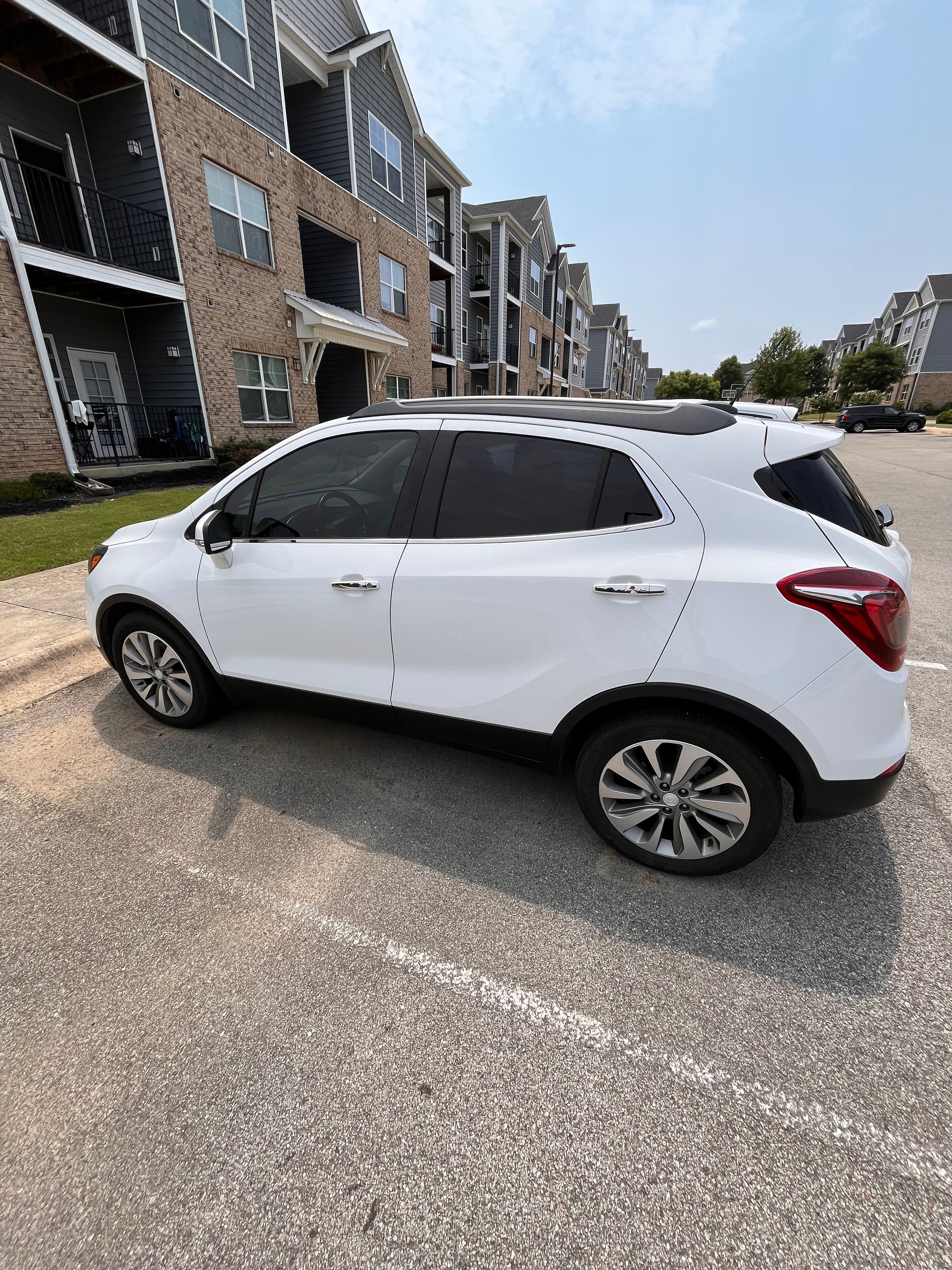 Used 2019 Buick Encore Preferred w/ Safety Package FWD image 4