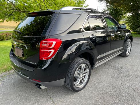 Used 2016 Chevrolet Equinox LTZ w/ Enhanced Convenience Package AWD/4WD image 4