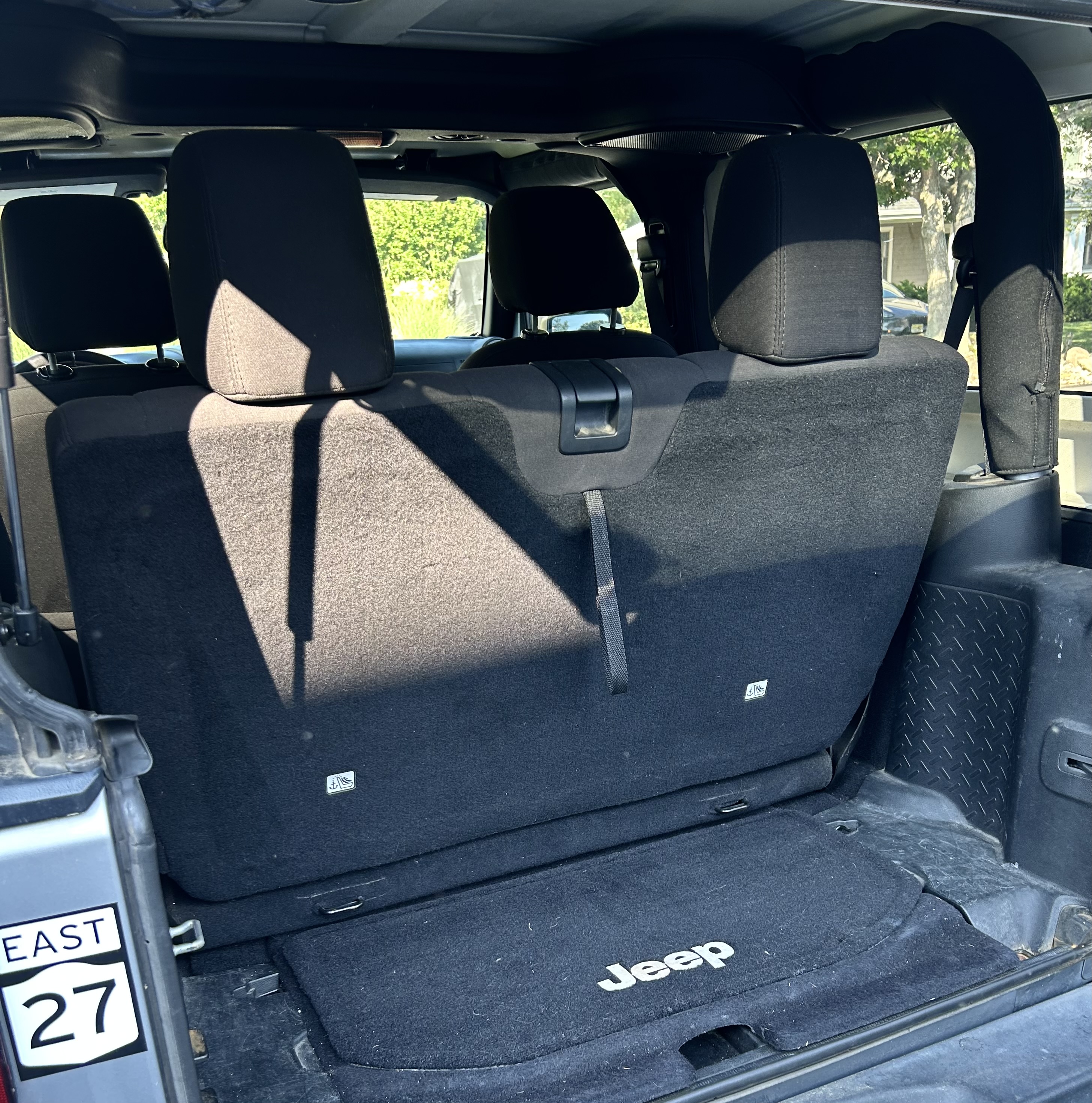 Used 2015 Jeep Wrangler Sport w/ Quick Order Package 24S AWD/4WD image 8