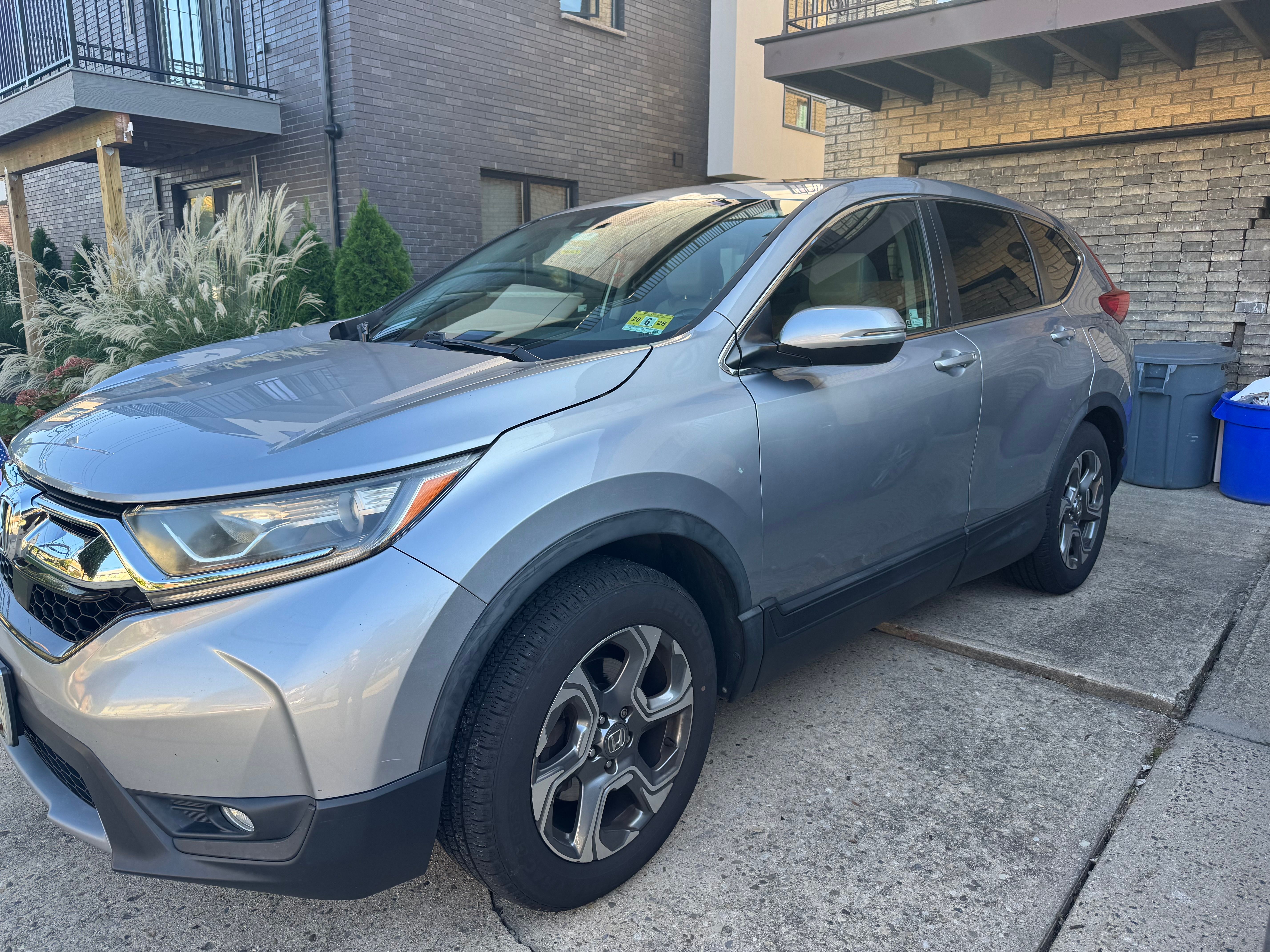 Used 2019 Honda CR-V EX-L image 1