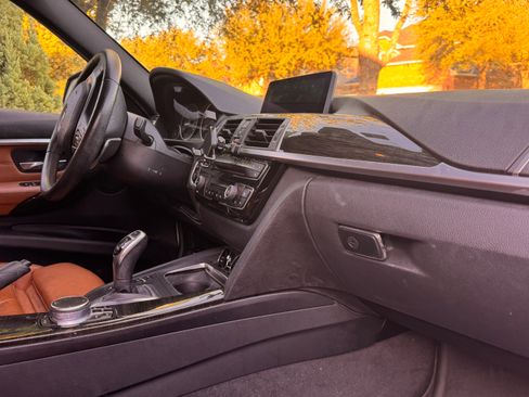 Used 2017 BMW 330i Sedan image 11