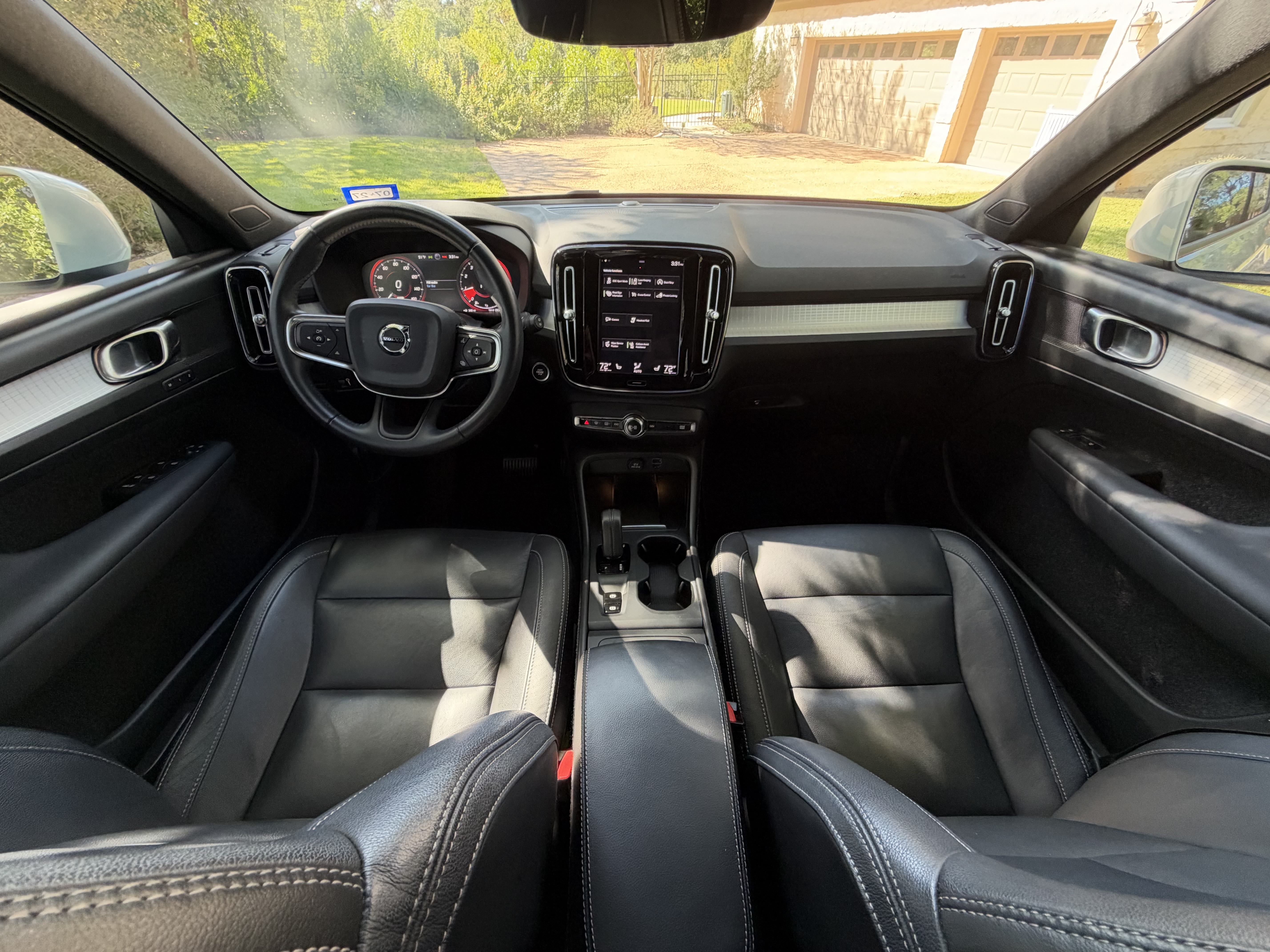 Used 2019 Volvo XC40 T5 Momentum AWD/4WD image 9