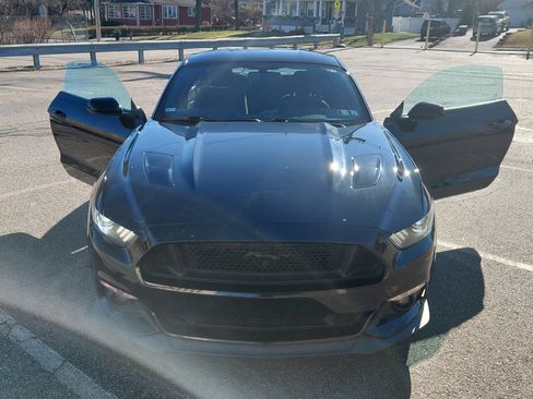 Used 2017 Ford Mustang GT w/ GT Performance Package image 8