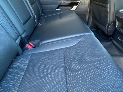 Used 2023 Toyota Tundra Limited image 9