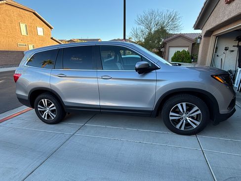 Used 2016 Honda Pilot EX image 4