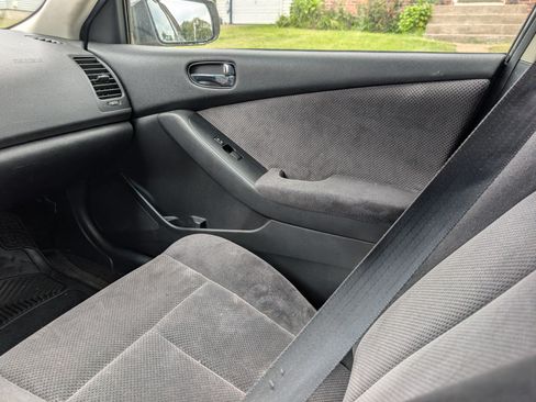 Used 2009 Nissan Altima 2.5 S w/ Emergency Aid Pkg FWD image 10