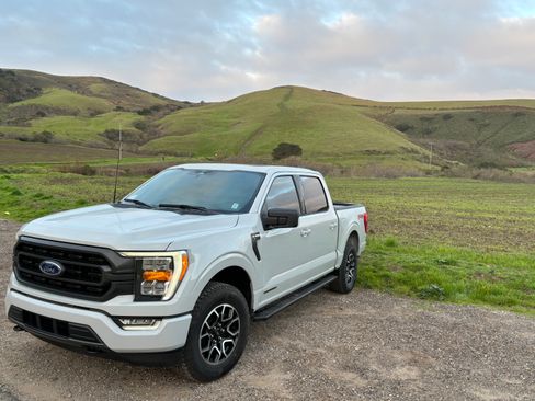 Used 2023 Ford F150 XLT w/ Equipment Group 302A High image 8