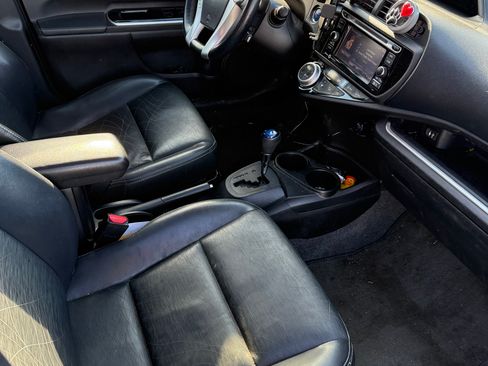 Used 2015 Toyota Prius C Four image 10