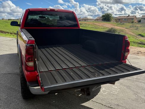 Used 2004 Chevrolet Silverado 2500 LS image 5