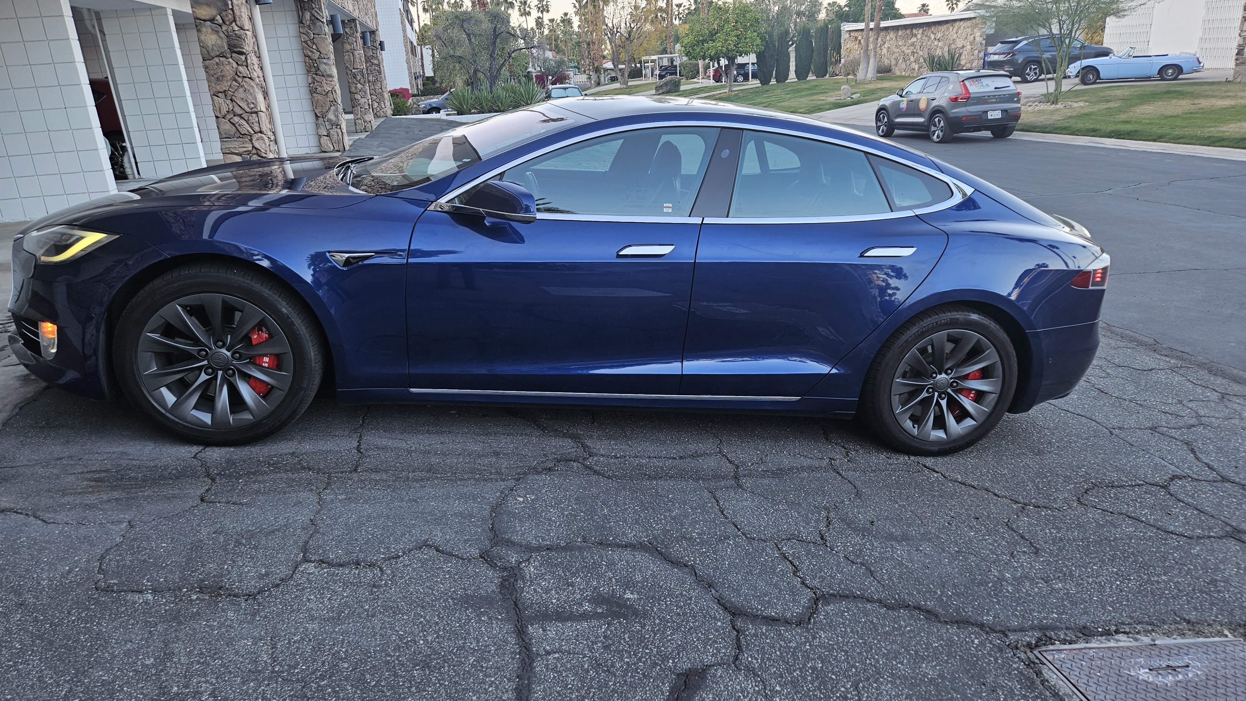 Used 2019 Tesla Model S 75D AWD/4WD image 4