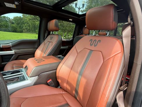 Used 2020 Ford F150 King Ranch w/ Equipment Group 601A Luxury AWD/4WD image 9