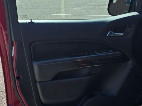 Used 2017 GMC Canyon SLT w/ Trailering Package image 28