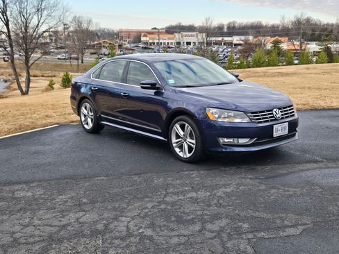 Used 2013 Volkswagen Passat TDI SEL Premium image 8